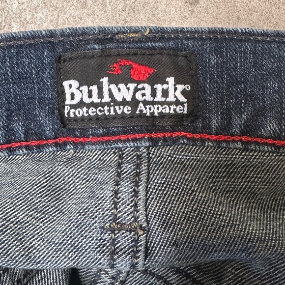 Men’s Bulwark Protection flame resistant straight leg jeans size 48 x 32 - Picture 3 of 6